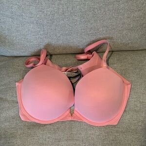 Victoria’s Secret 36D pink bra EUC